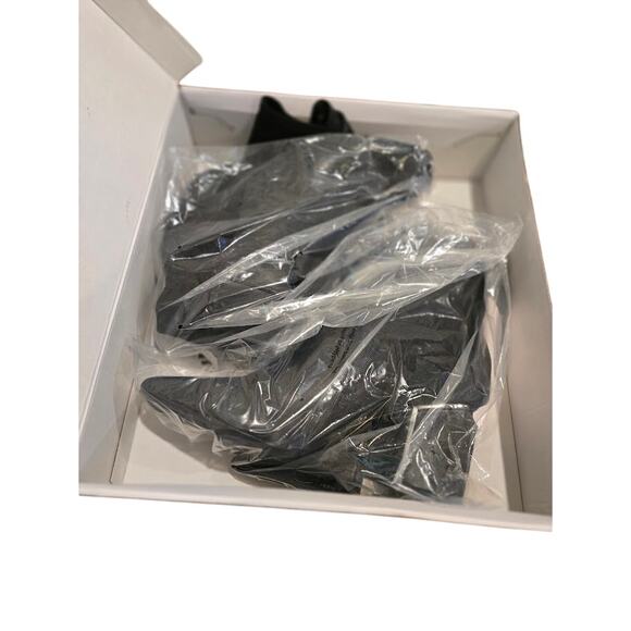 DKNY Cilli Knee high Boot in Black EUC Size 9.5 - Picture 7 of 10